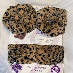 Warmies Microwaveable Slippers Cheetah Leopard Size 6-10 Women's Lavender Scent